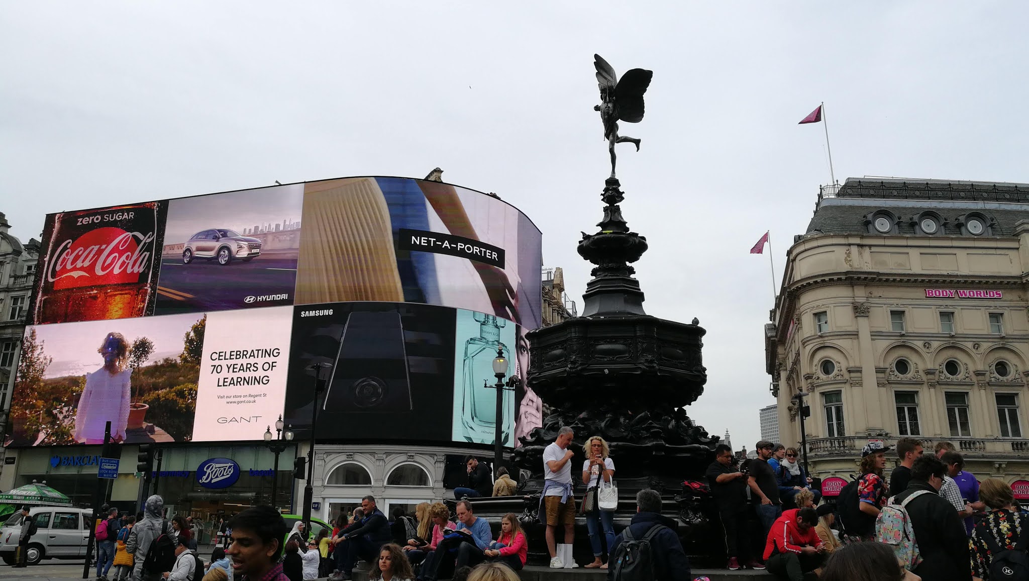 Picadilly Circus Picadilly Circus