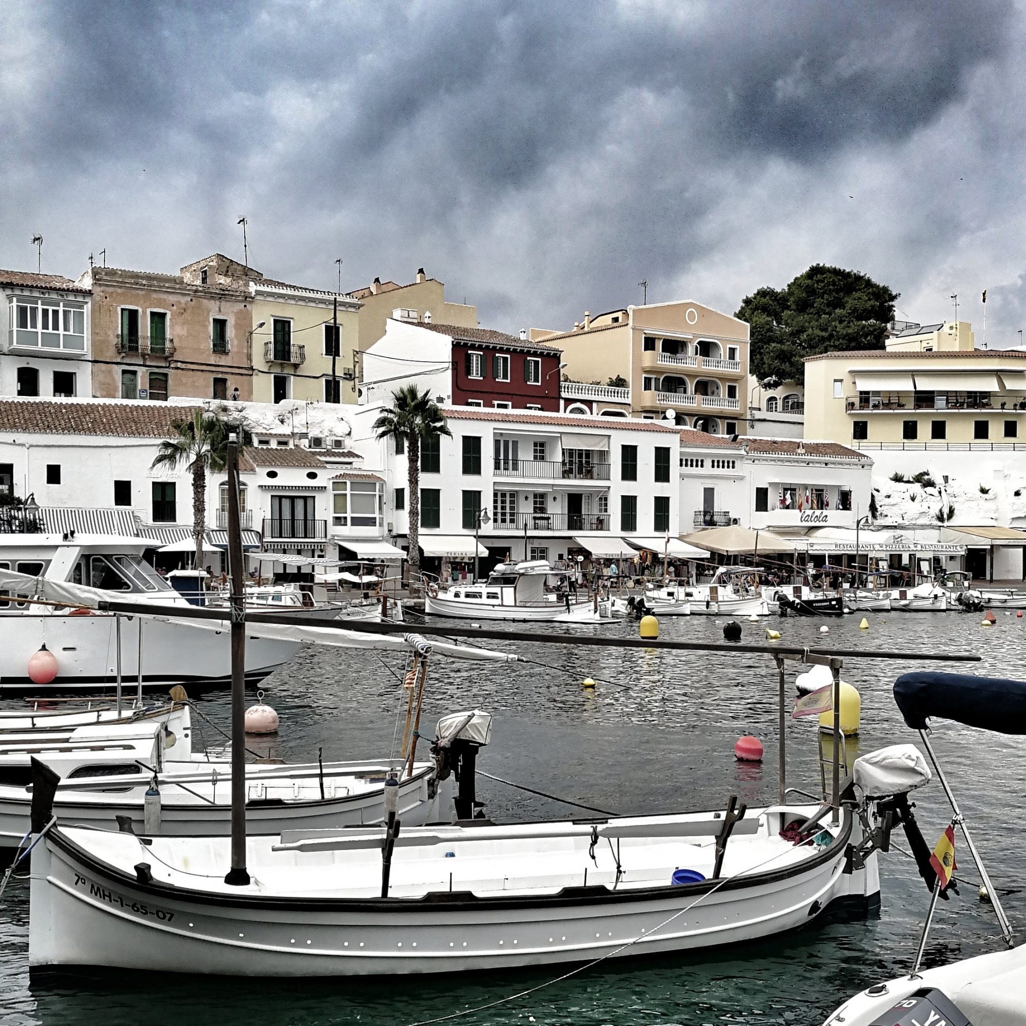 Cales Fonts Cales Fonts